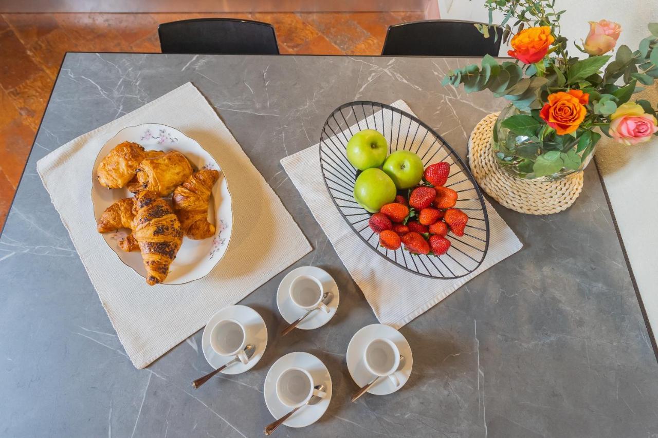 Antiche Mura Como By Rent All Como Exterior photo