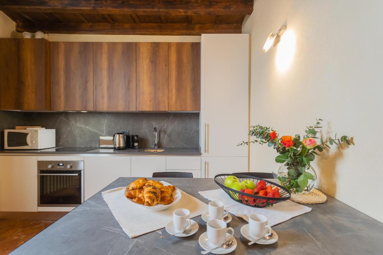 Antiche Mura Como By Rent All Como Exterior photo